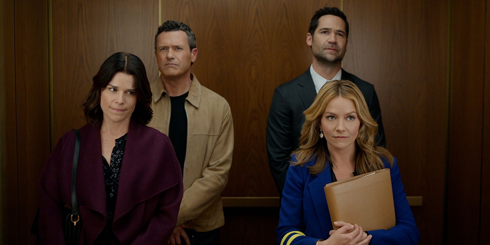 the-lincoln-lawyer-season-4-episode-1-manuel-garcia-rulfo-becki-newton-neve-campbell-jason-o-mara Netflix’s 'The Lincoln Lawyer' Will Officially Not Return in 2026