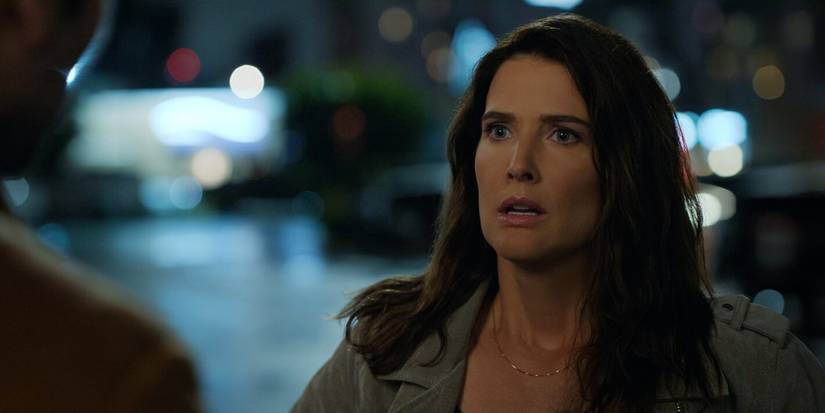 Mickey's sister staring at him in shock in The Lincoln Lawyer.