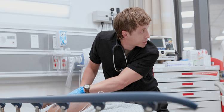 This Fan-Favorite Character's Death Just Completely Redefined What 'The Pitt' Is Willing to Do