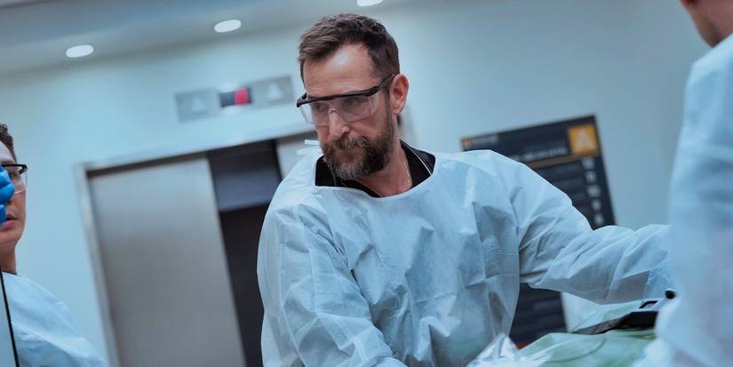 Noah Wyle in The Pitt Season 2 Episode 7