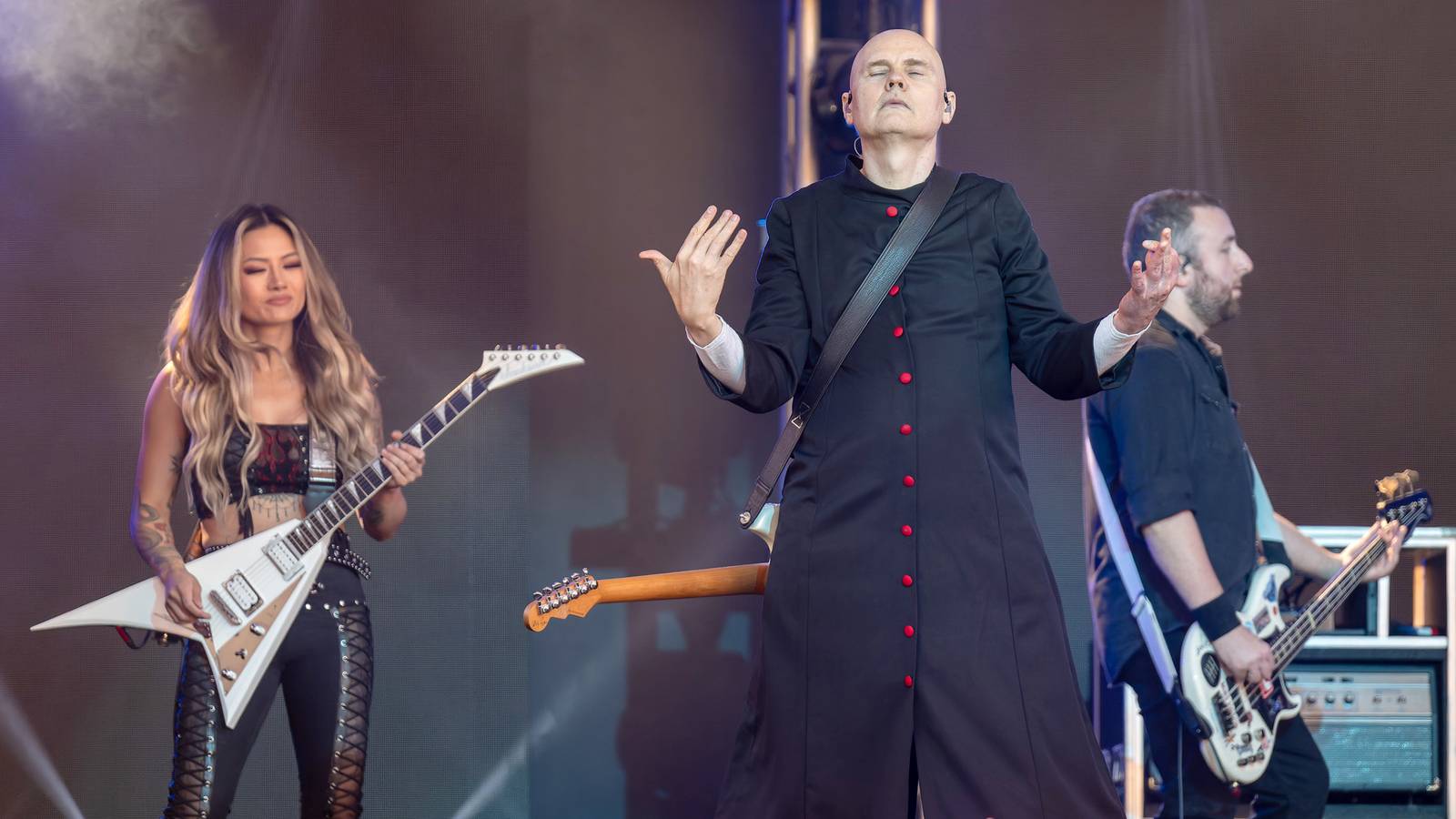 The Smashing Pumpkins’ 3 Greatest Hits That Cemented Their Rock Legend Status