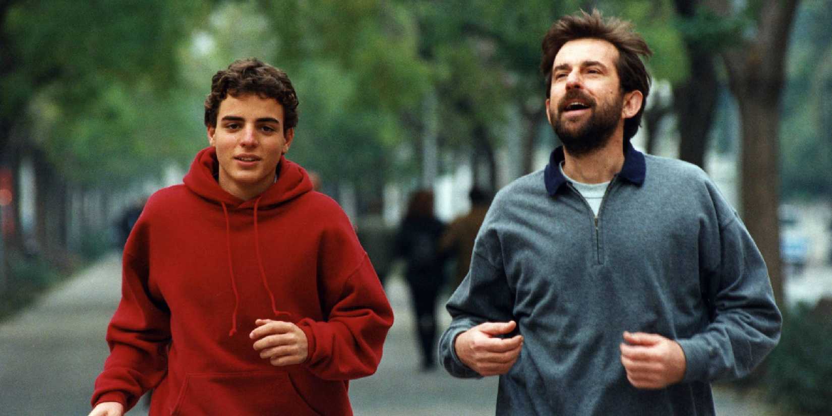 Giuseppe Sanfelice and Nanni Moretti running side by side in The Son's Room.
