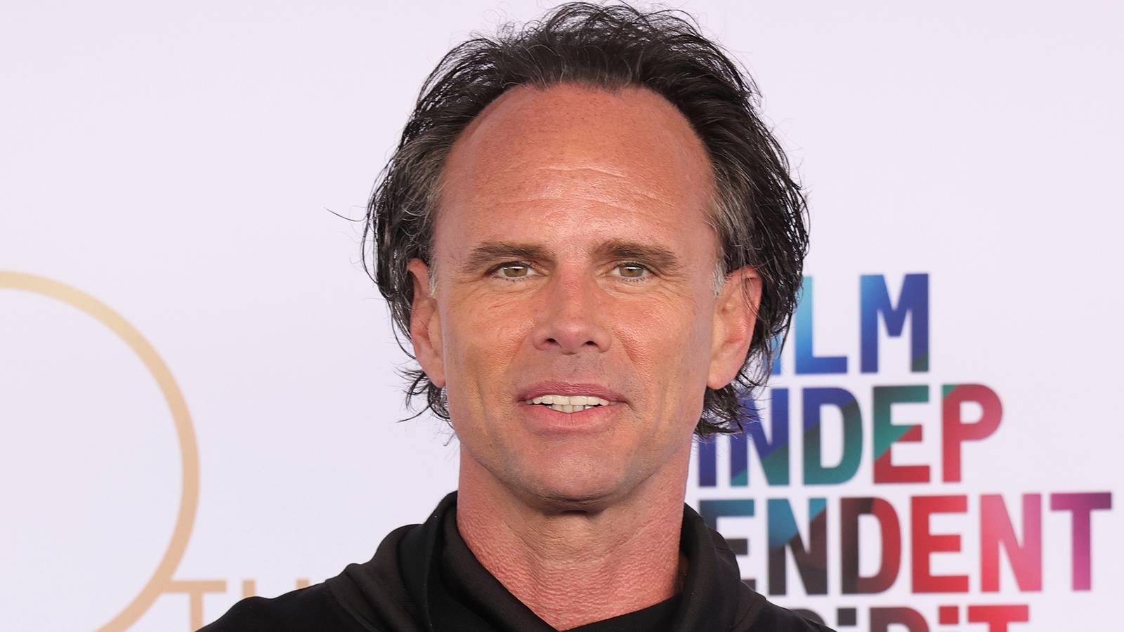 Walton Goggins’ No-Holds-Barred Western Classic Is Reborn as Streaming Superhit Walton Goggins’ No-Holds-Barred Western Classic Is Reborn as Streaming Superhit