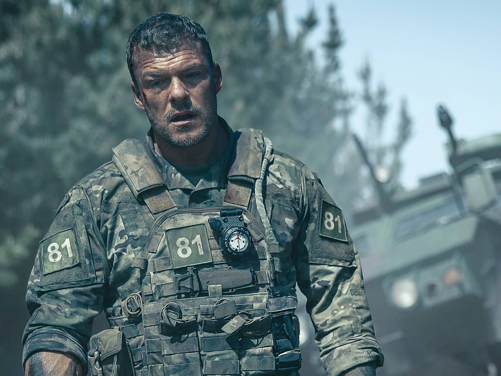 War Machine' Review: Alan Ritchson's Netflix Sci-Fi Showdown Is the Perfect Fix While You Wait for 'Reacher'