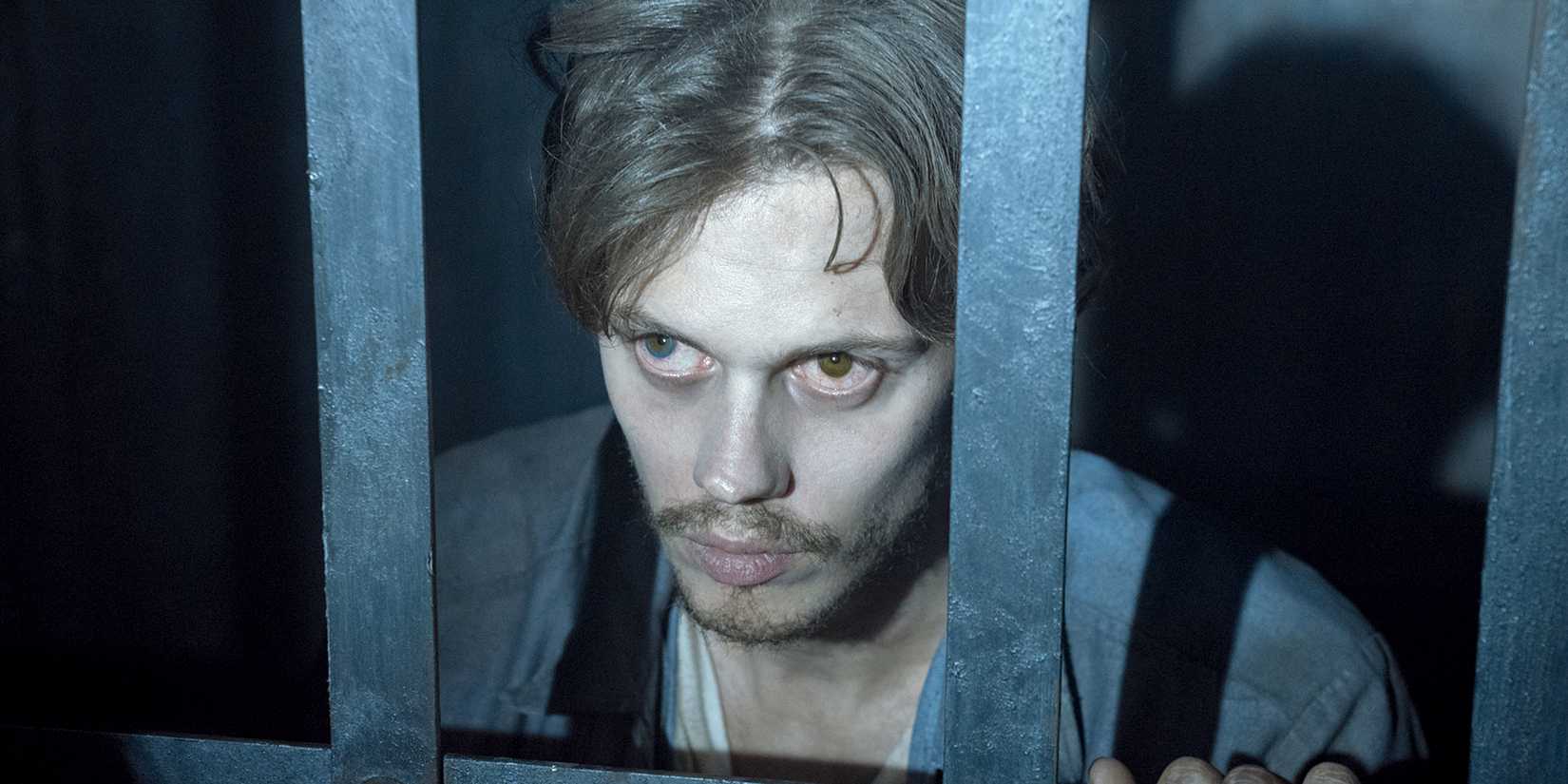 Bill Skarsgård behind bars in 'Castle Rock'