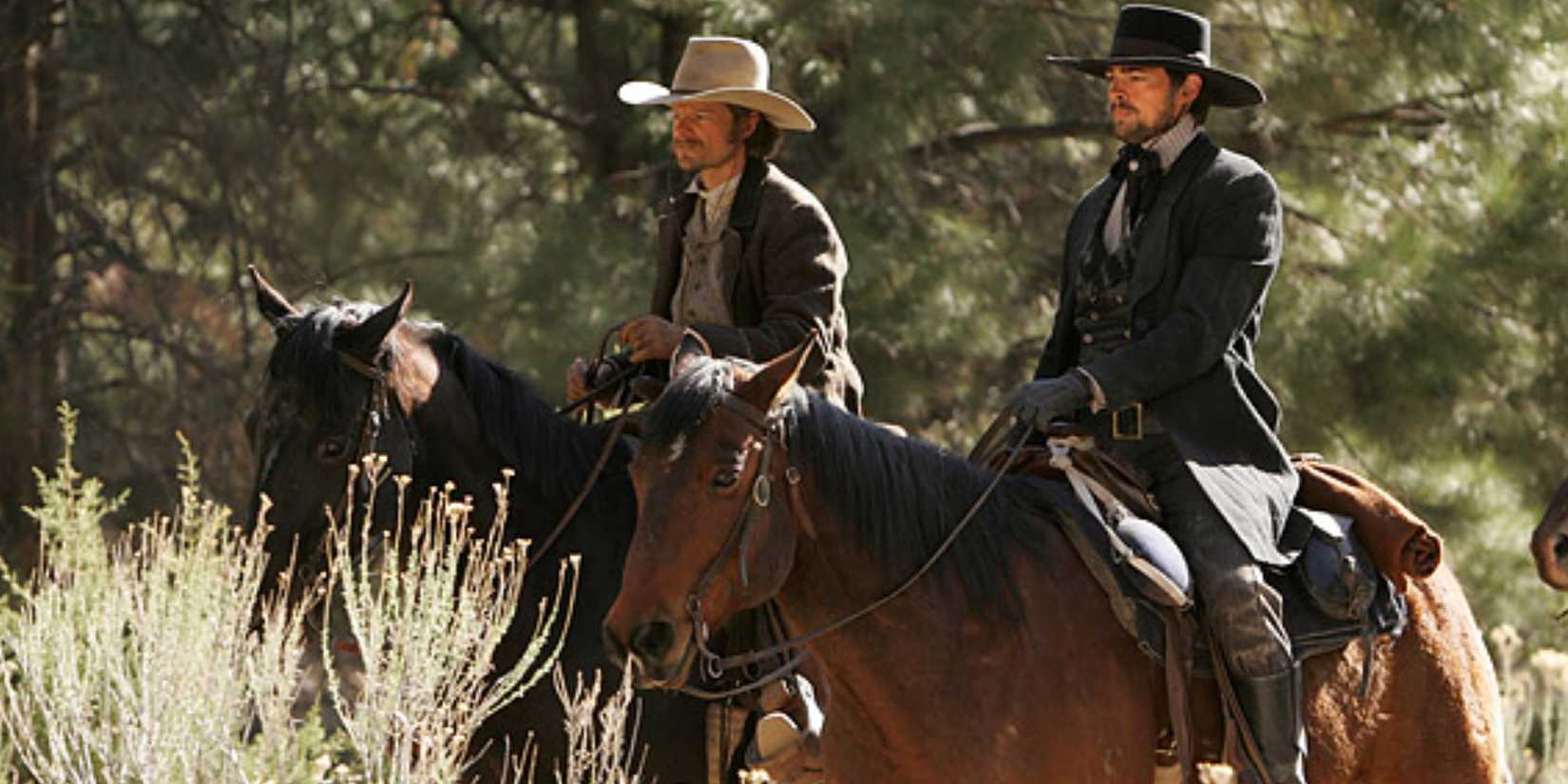 Steve Zahn as Augustus "Gus" McCrae and Karl Urban as Woodrow F. Call on horseback in 'Comanche Moon'