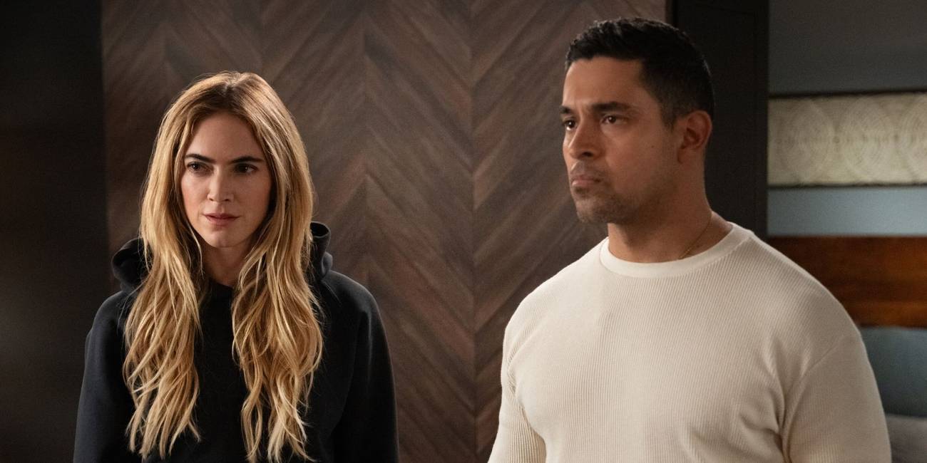 Emily Wickersham and Wilmer Valderrama in NCIS