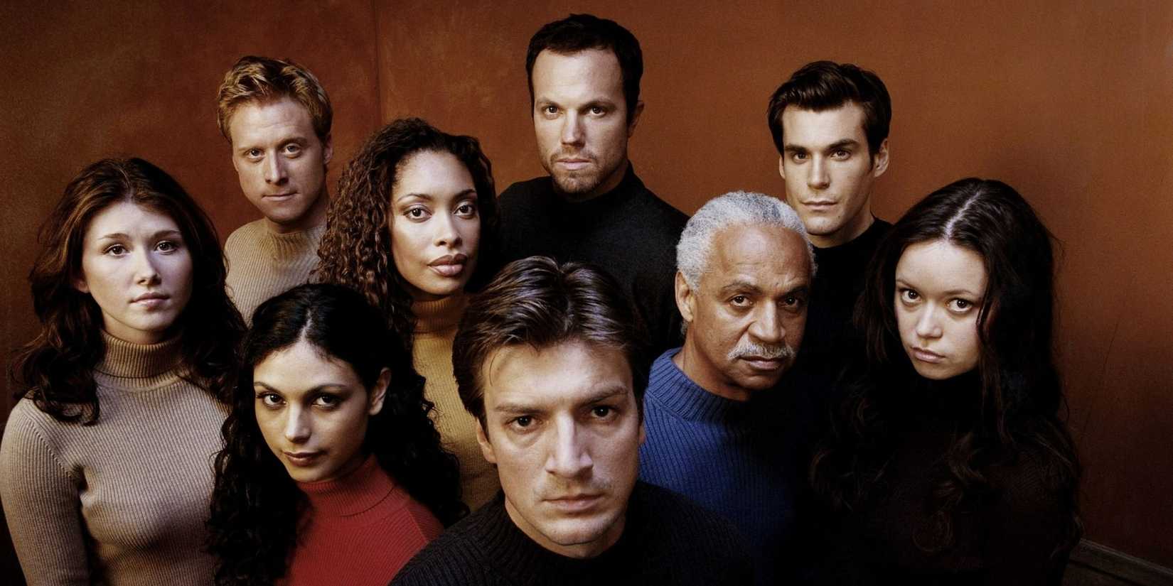 FIREFLY, from left, Jewel Staite, Alan Tudyk, Morena Baccarin, Gina Torres, Nathan Fillion, Adam Baldwin, Ron Glass, Sean Maher, Summer Glau, 2002-03. ph: Stewart Volland / TM and Copyright ©20th Century Fox Film Corp. All rights reserved / courtesy Everett Collection