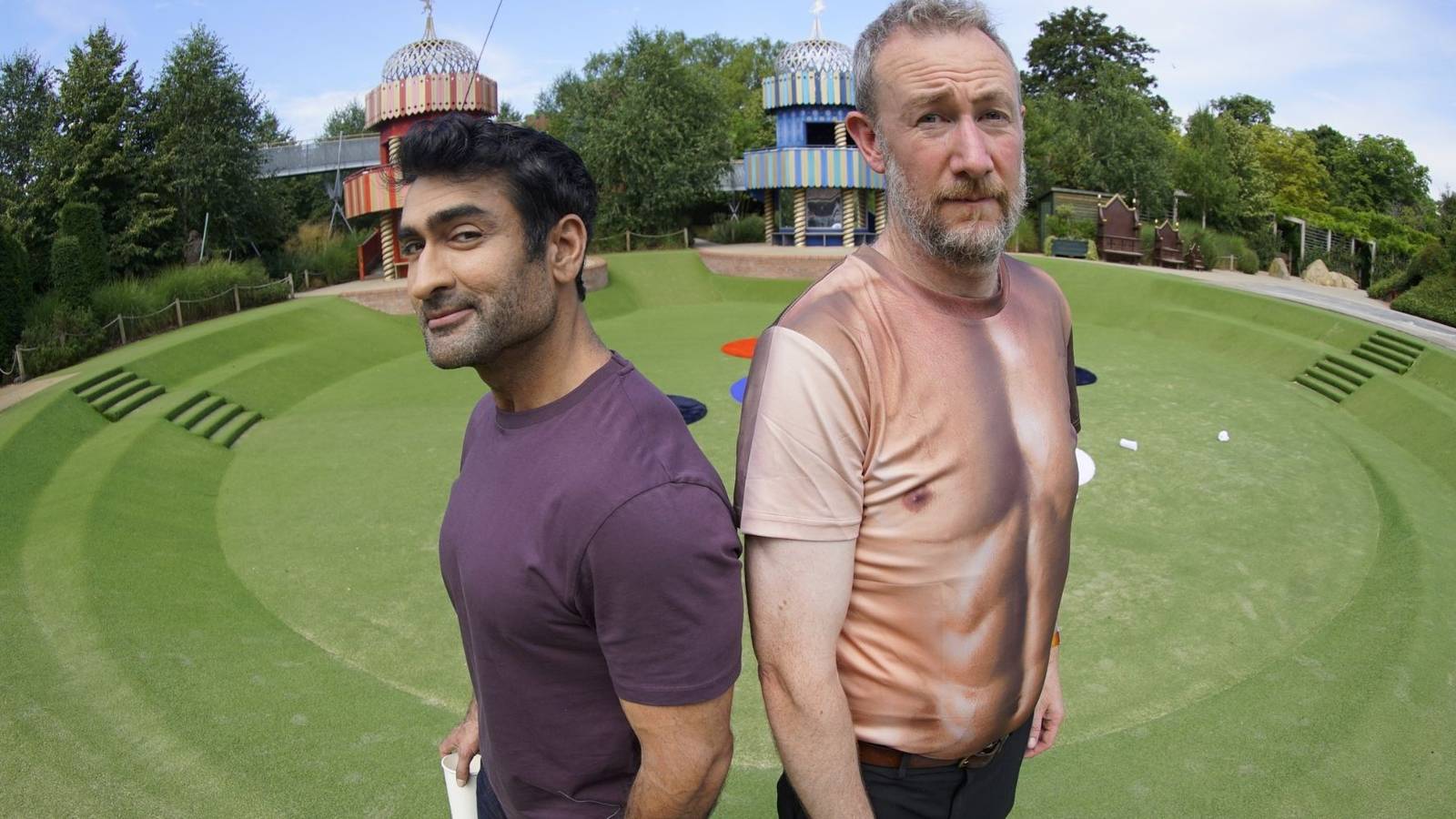 Kumail Nanjiani stößt in chaotischen neuen ersten Bildern zur 21 ...
