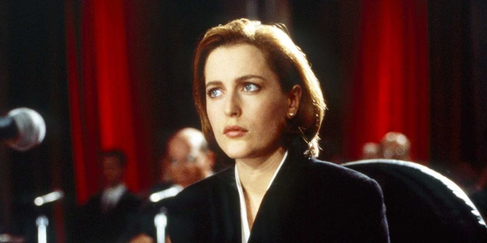 THE X-FILES, Gillian Anderson, 1993-2018, ph: Ken Staniforth /TM and Copyright © Fox Network. All rights reserved./ Courtesy Everett Collection