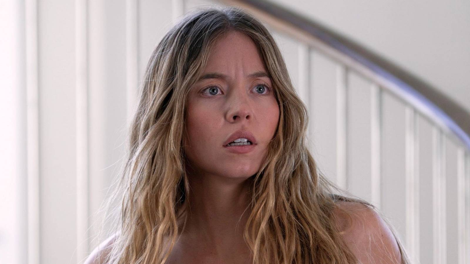 Sydney Sweeney Thriller Shatters Streaming Records, Dominates Charts!