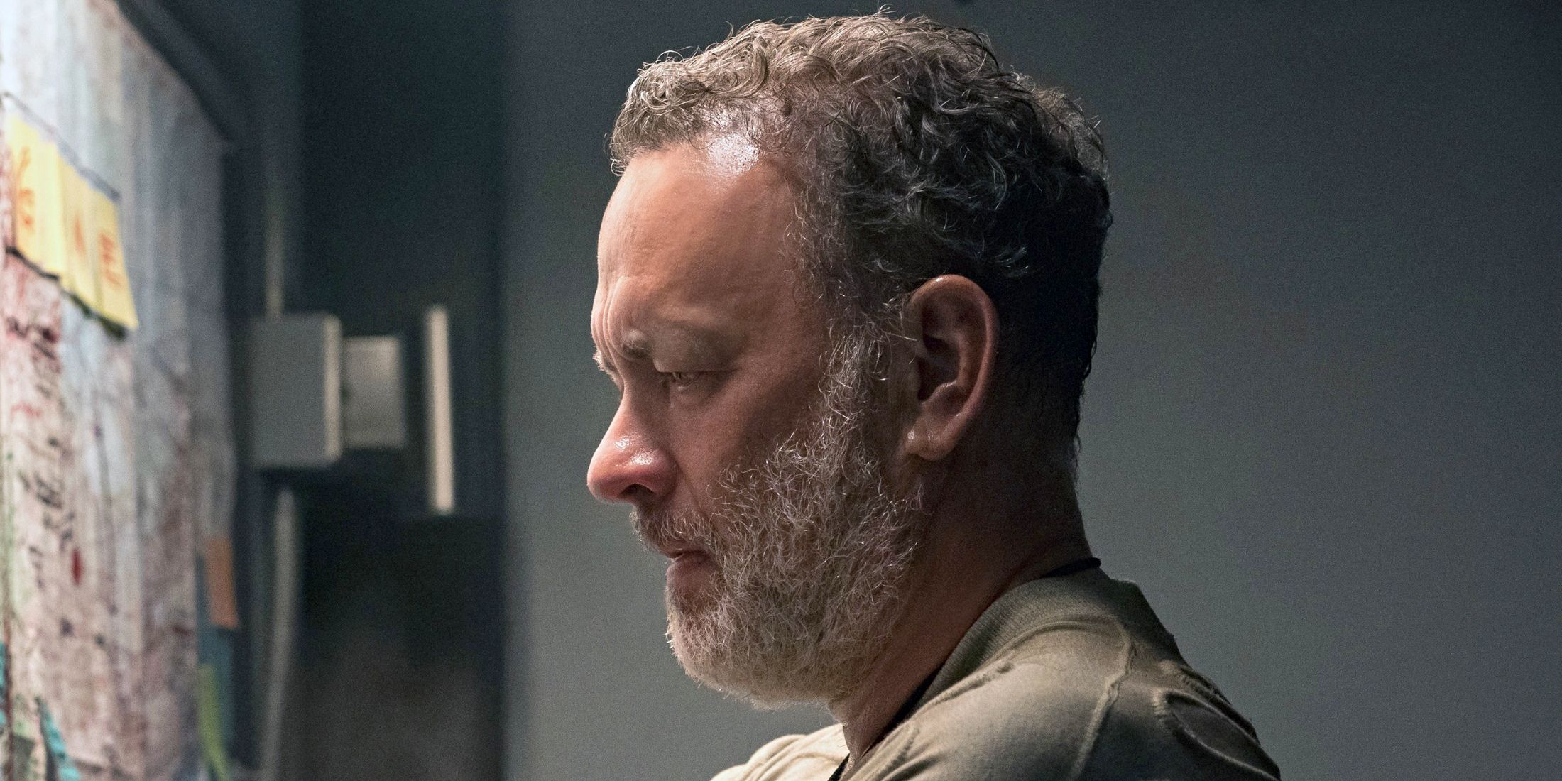 5 Years Later, Tom Hanks’ Forgotten Sci-Fi Gem Quietly Becomes a Late-Night Favorite