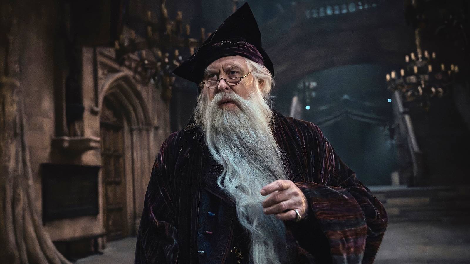 'Harry Potter’s New Dumbledore Defends J.K. Rowling From Critics