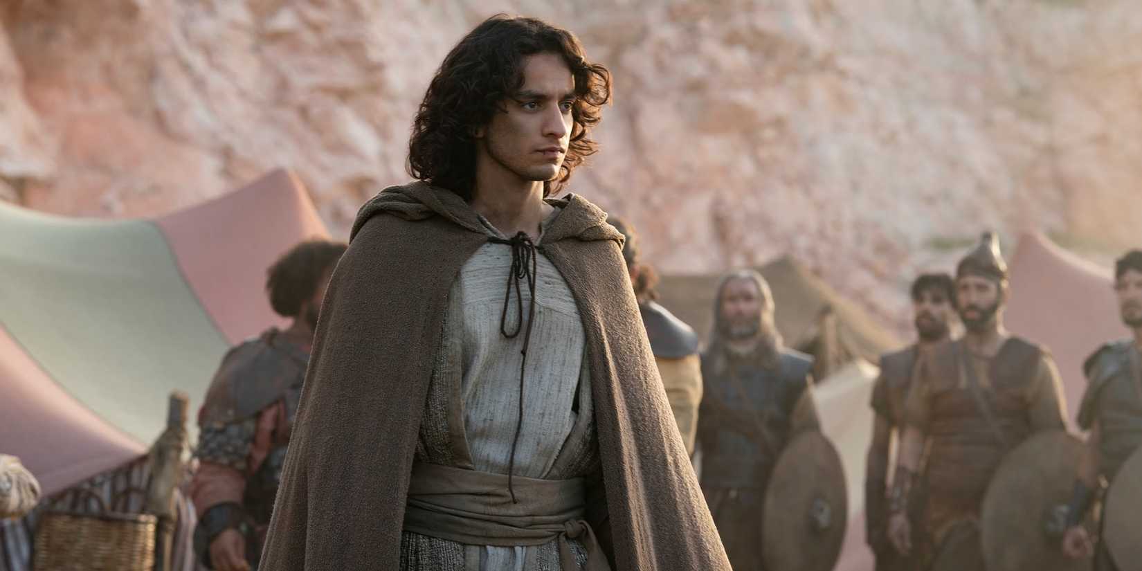 David (Michael Iskander) surrounded by an army on 'House of David'