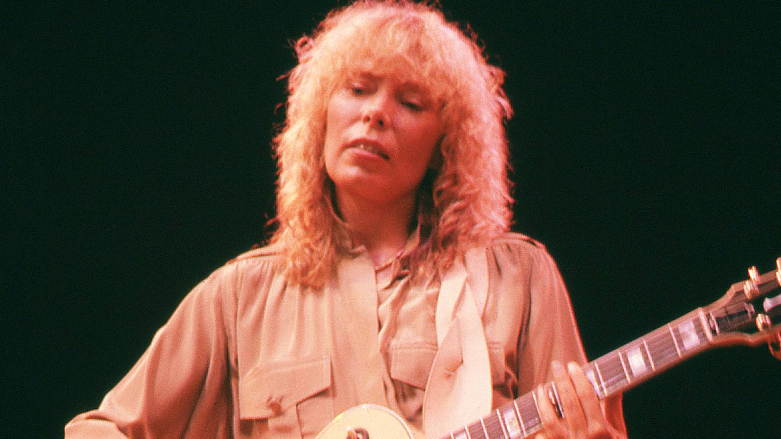 1971 Joni Mitchell Classic Love Song Ranked as a Standout Track From One of the Greatest Albums of All-Time