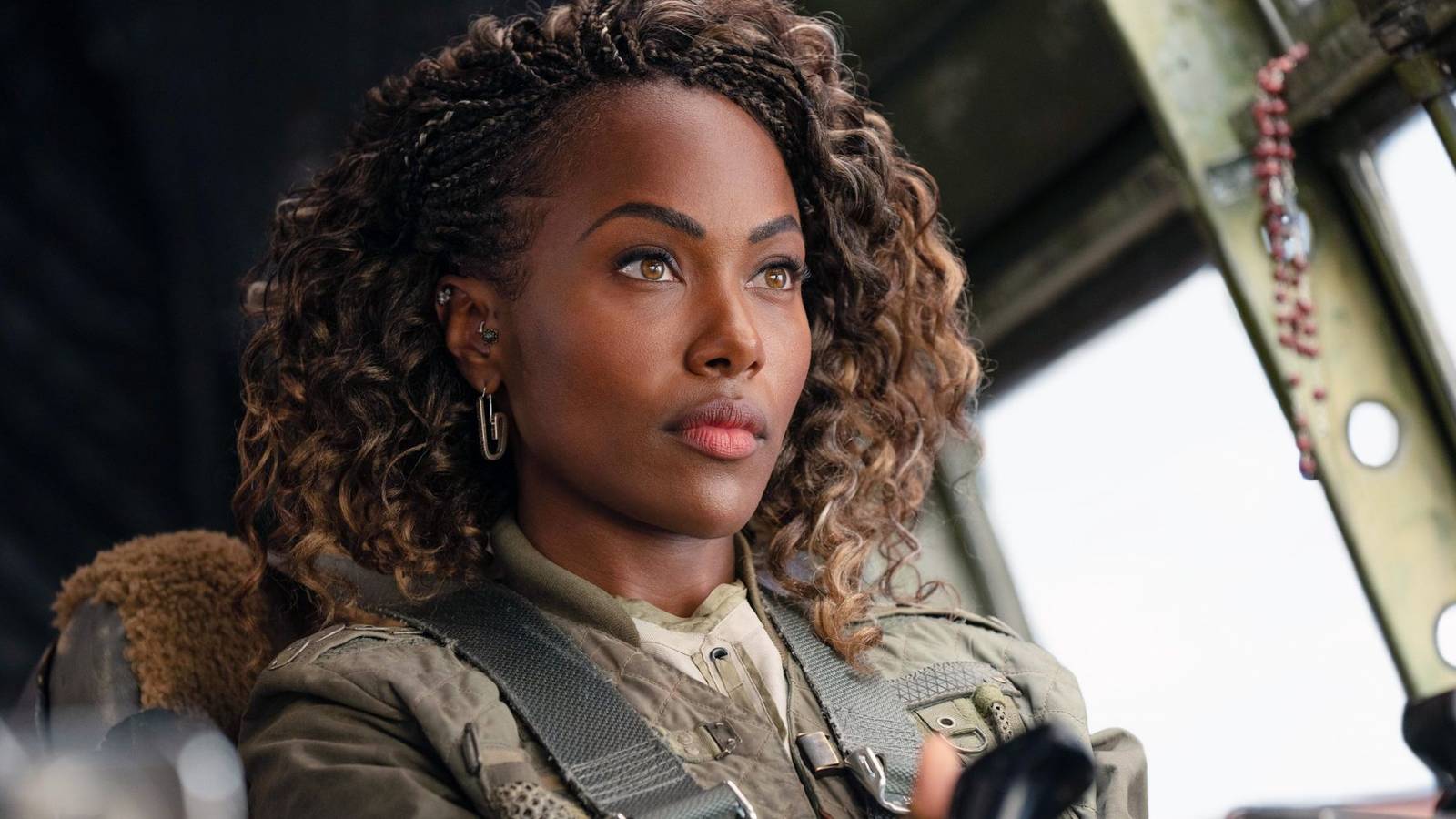 Netflix's Divisive $4.9 Billion Sci-Fi Franchise Is the Perfect Weekend Binge