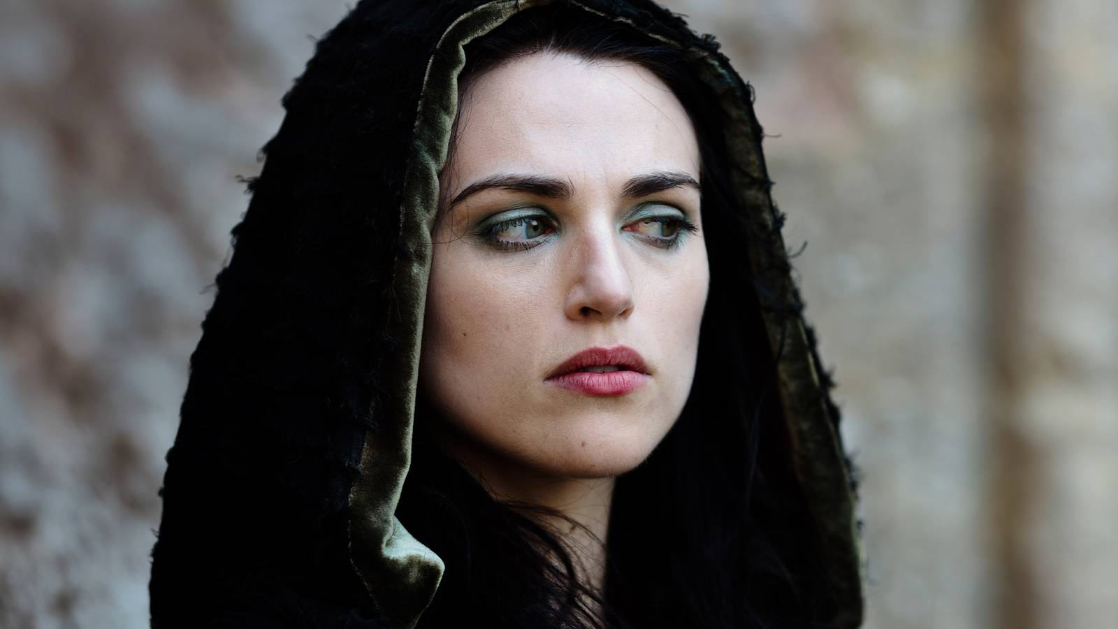 8 Forgotten Fantasy Shows That Have Aged Like Fine Wine