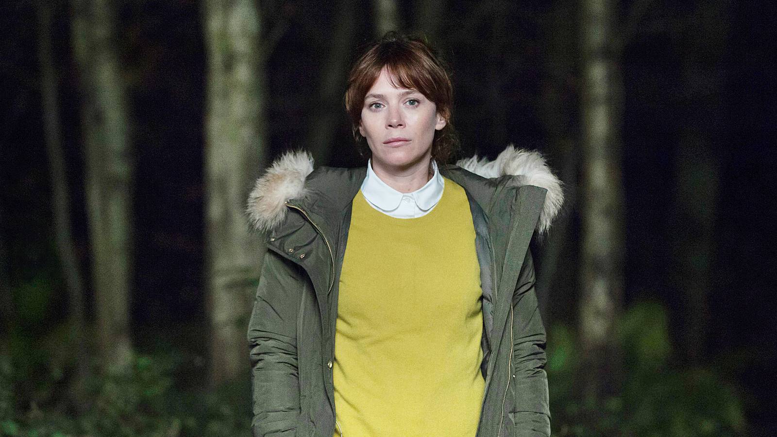 Netflix's Gritty 3-Part Crime Noir Is Your Next 10/10 Mystery Obsession