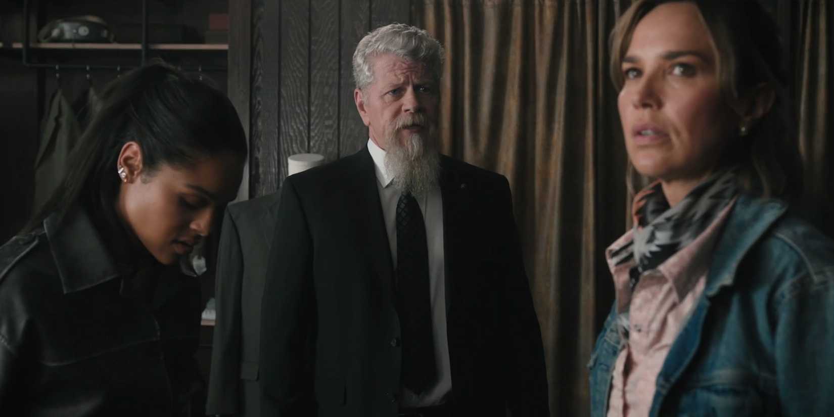 Randall Clegg (Michael Cudlitz) confronts Andrea Cruz (Ash Santos) and Belle Skinner (Arielle Kebbel) in the 'Marshals' episode "The Gathering Storm"