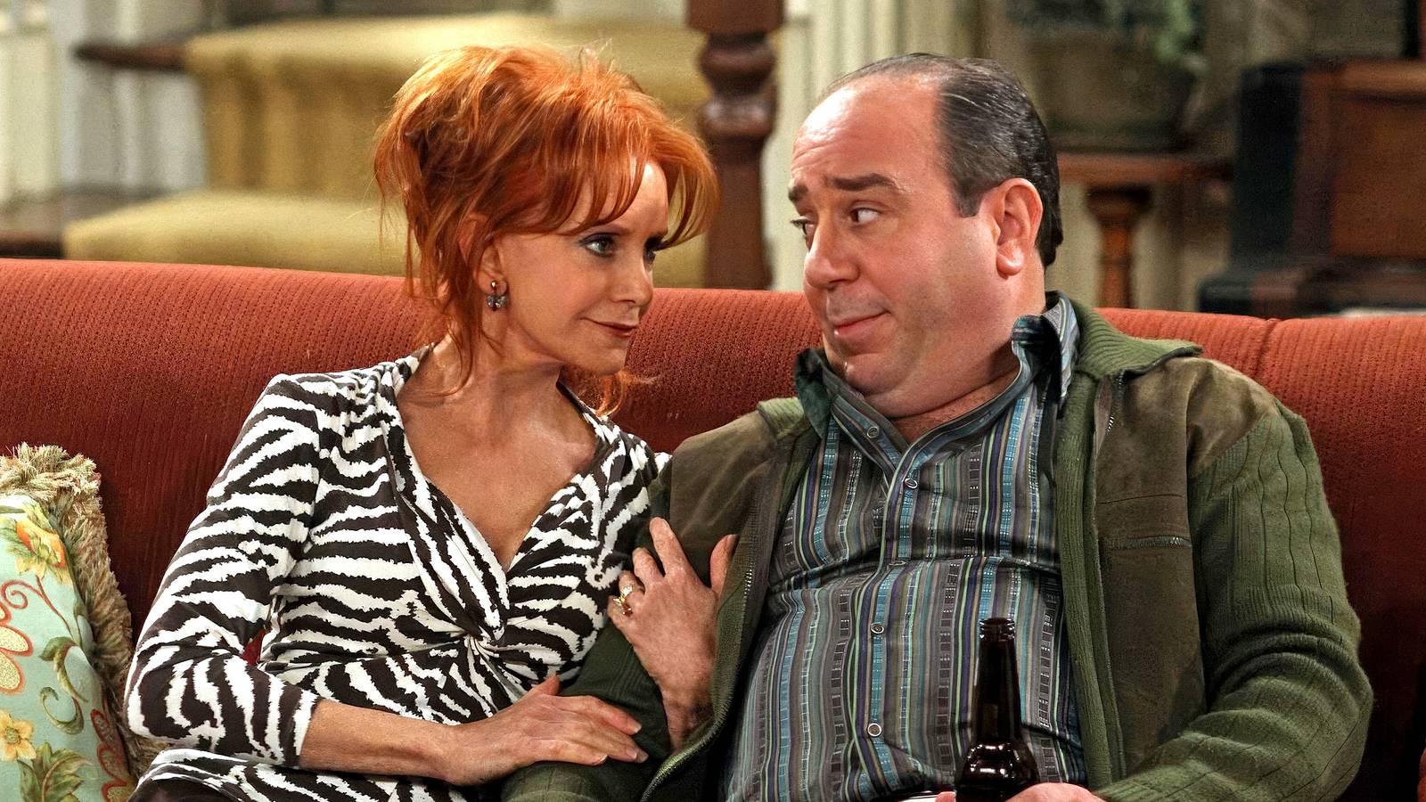 Netflix’s Newly Added 6-Part Sitcom Is Officially Crushing Streaming 10 ...