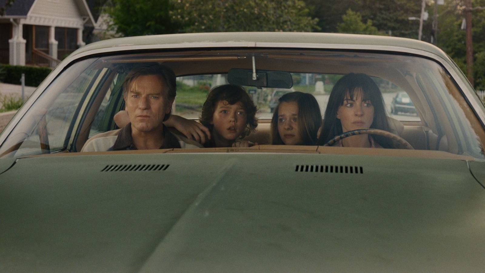 Ewan McGregor Officially Returns to Sci-Fi With First Trailer for New Dinosaur Thriller