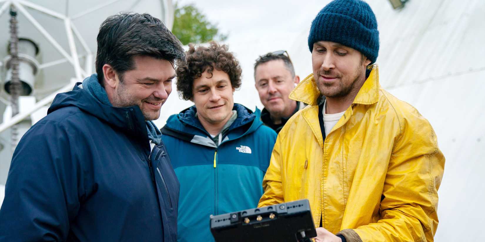 Ryan Gosling with Chris Miller and Phil Lord on the set of Project Hail Mary.
