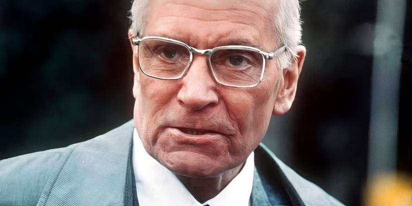 close up of Szel (Sir Laurence Olivier) in Marathon Man