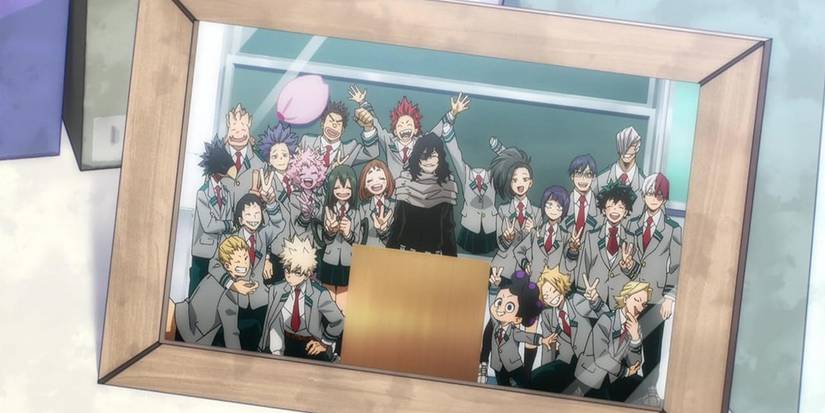 The group in a picture frame in 'My Hero Academia'