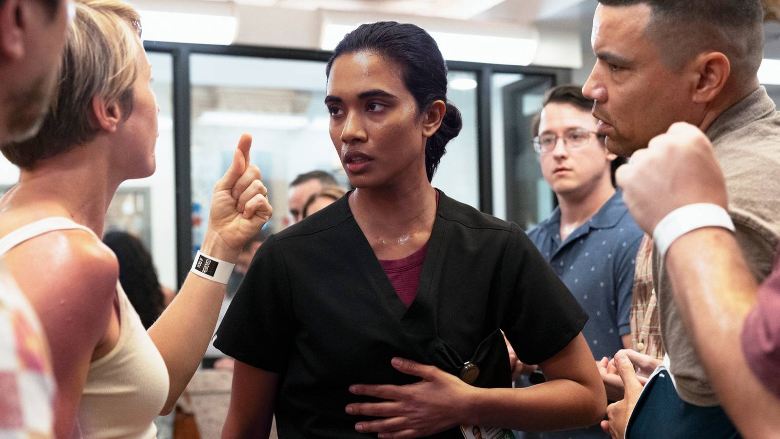 'The Pitt's Unexpected Doctor Panic Attack Is a Turning Point for Season 2's Shift