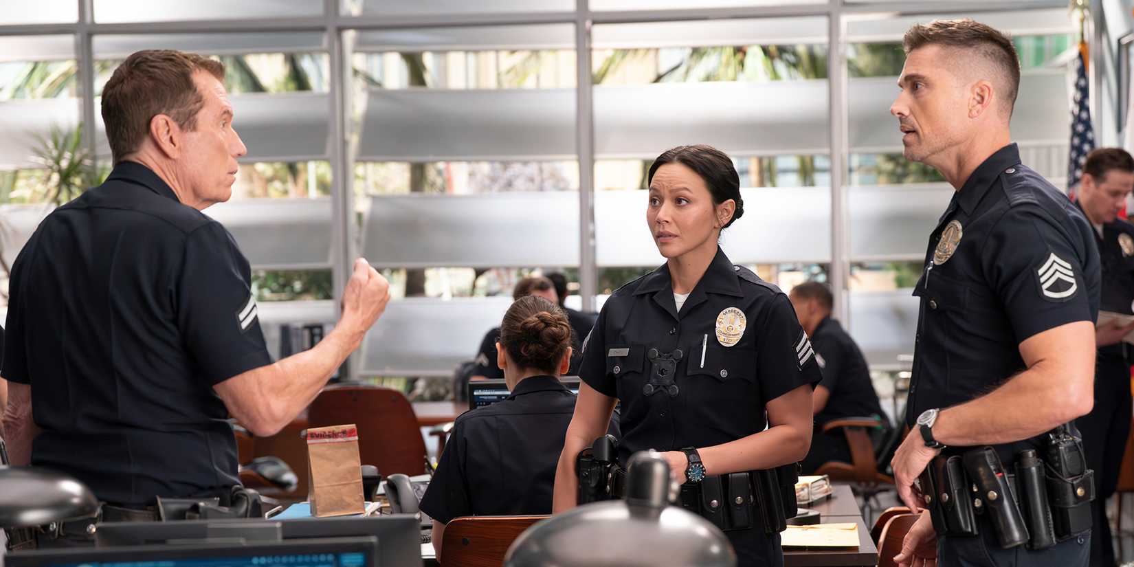 Brent Huff, Melissa O'Neil, and Eric Winter in The Rookie