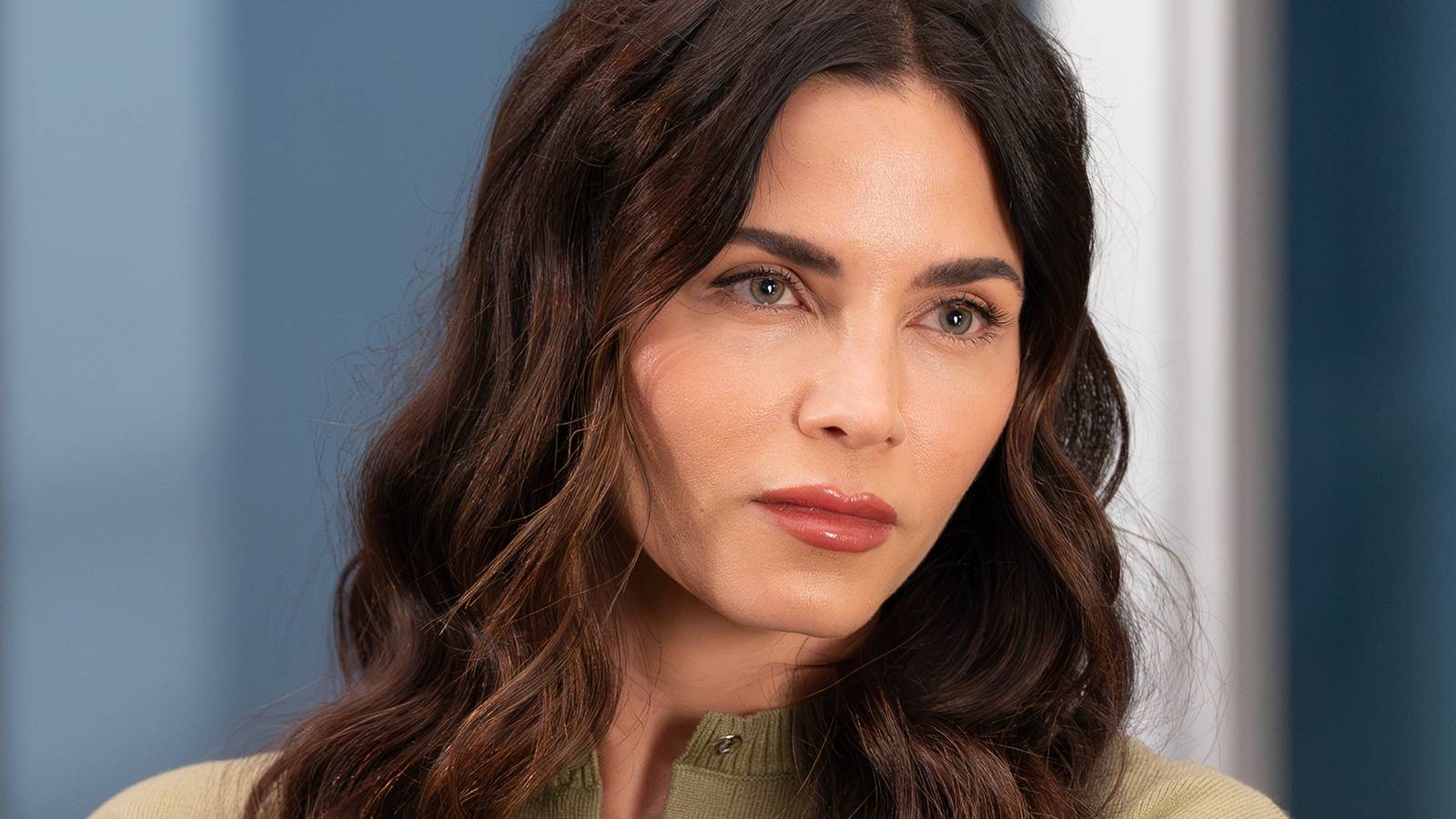 'The Rookie' Star Jenna Dewan Teases 'Spy-ish' Twists Ahead!