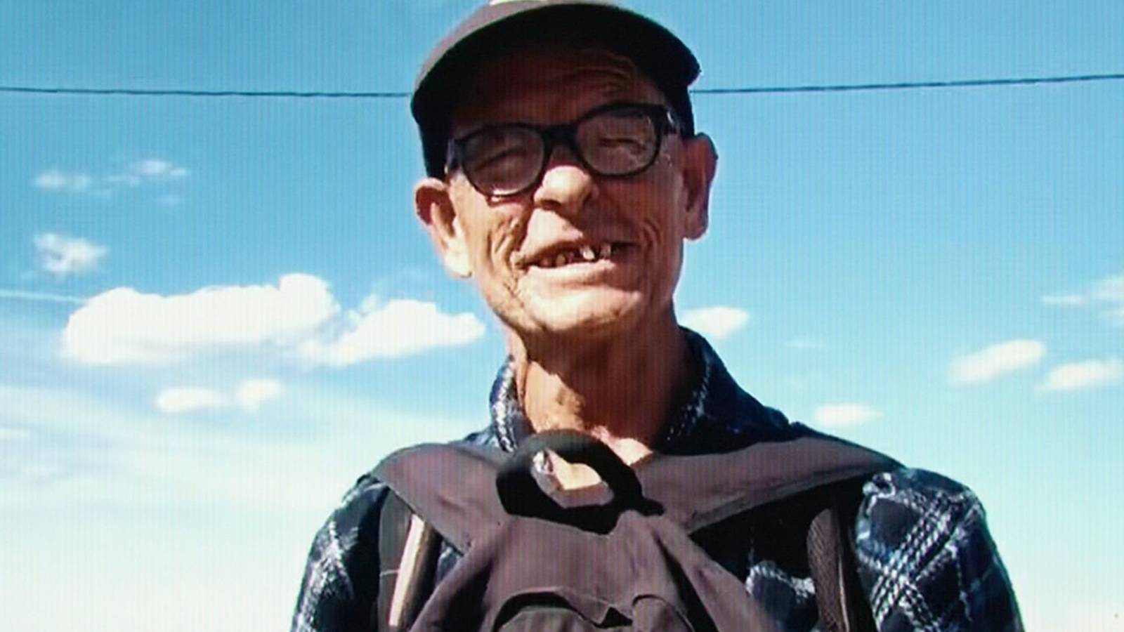 Netflix’s Easy-To-Binge 2-Part True-Crime Hit Is Pulling in ‘Tinder Swindler’ Fans