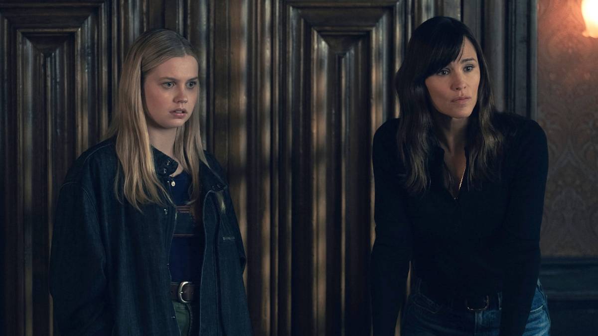 After 4 Episodes, Apple TV’s Sleeper Hit Thriller Is a Game-Changer for the Streamer