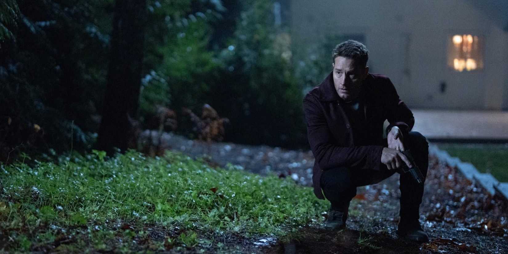Colter Shaw (Justin Hartley) investigates a trail in the 'Tracker' episode "Do No Harm"