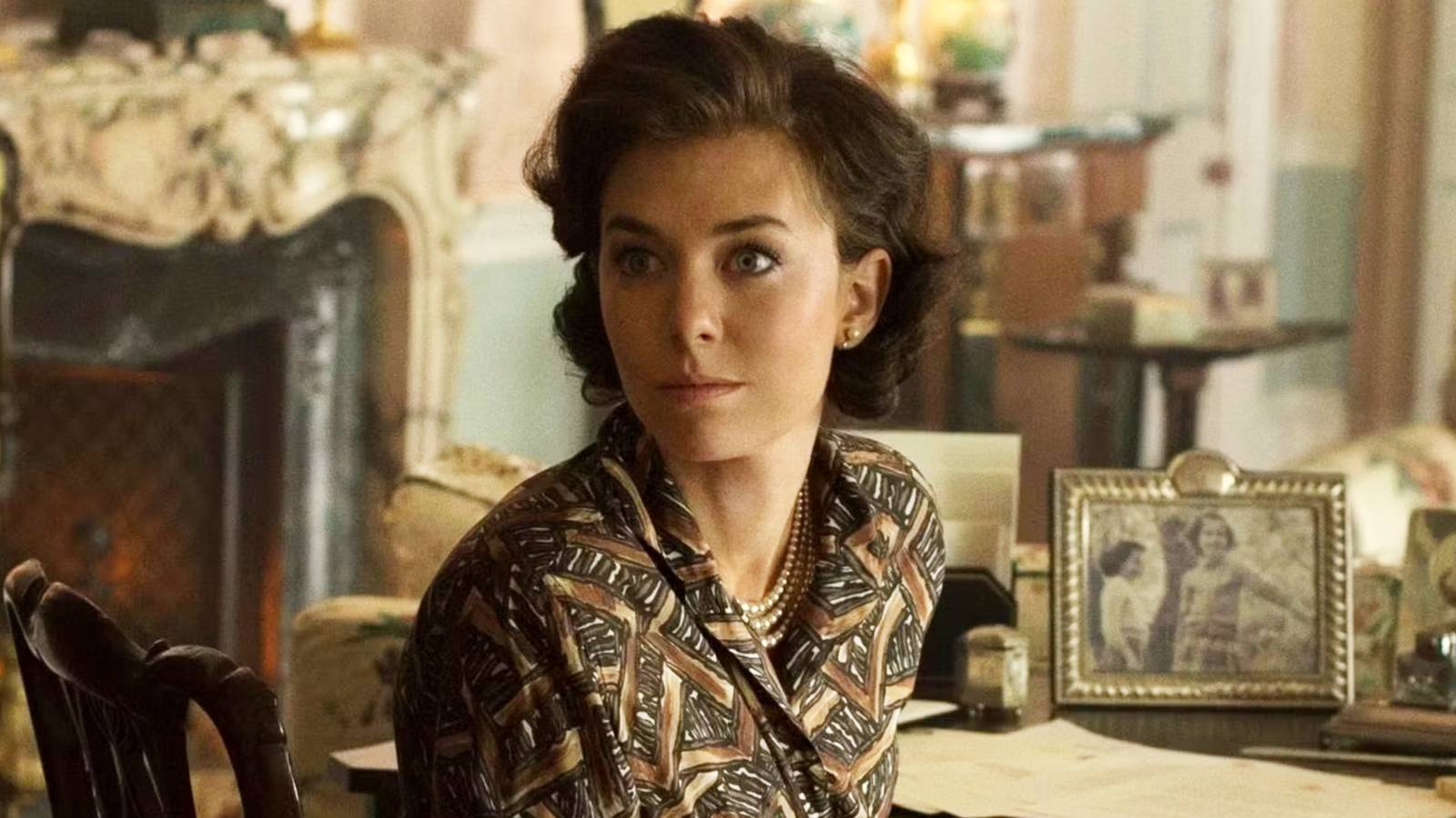 Netflix's 6-Part Critically-Acclaimed Historical Drama Is Worth a Weekend Binge