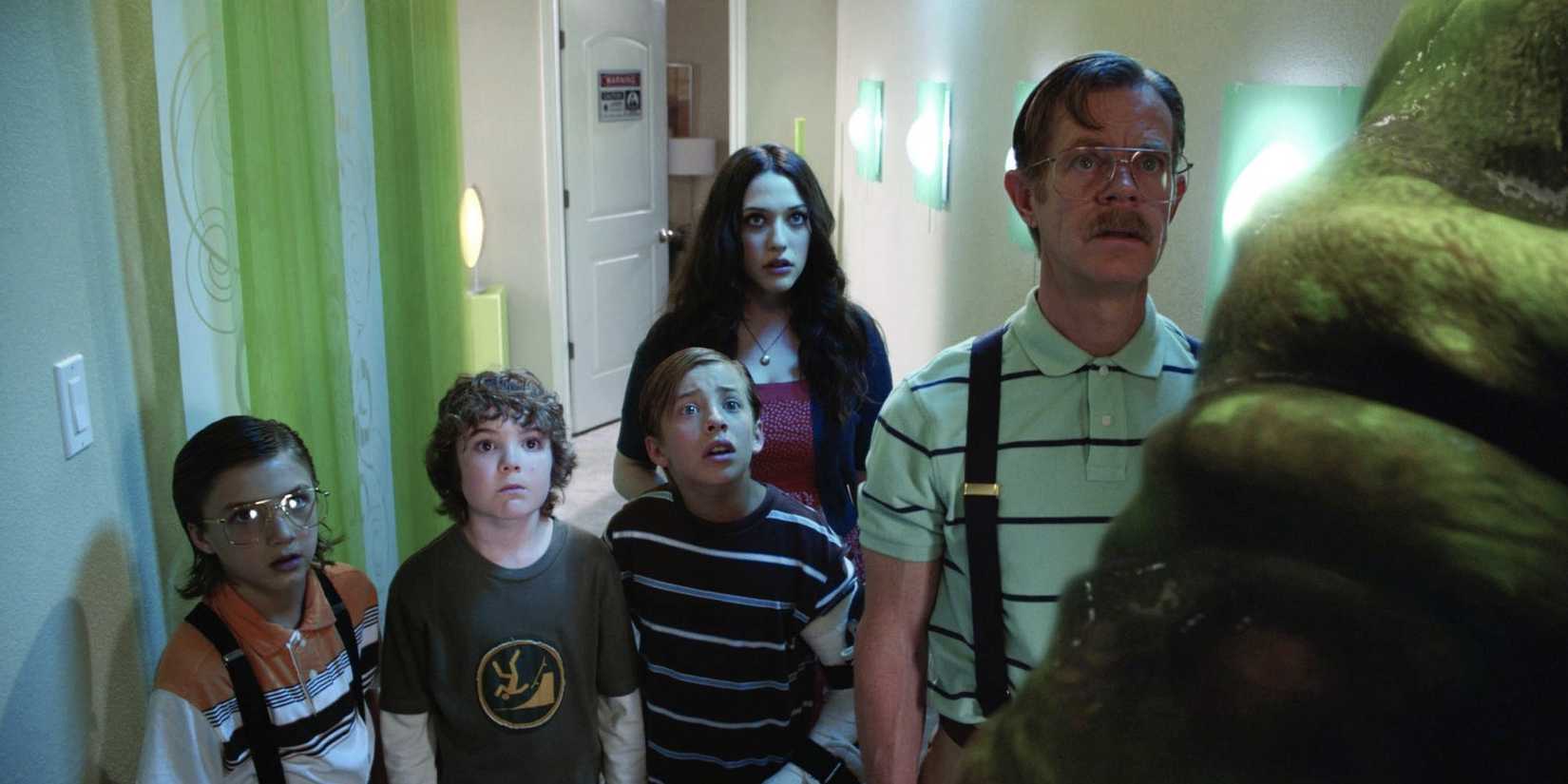 William H. Macy, Kat Dennings, and the kids from 'Shorts' (2009)