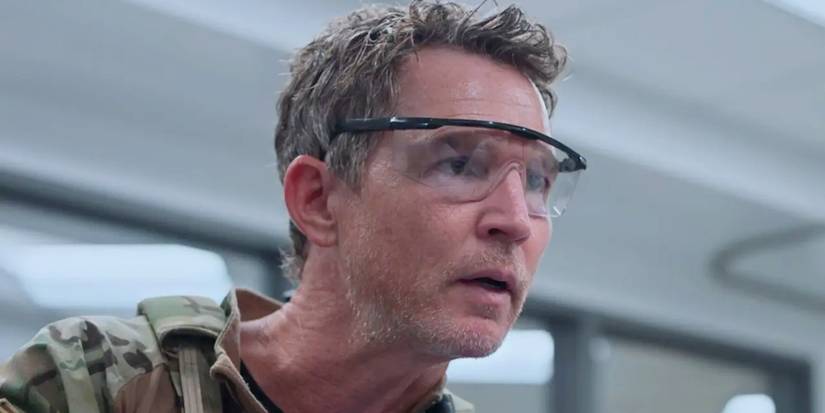 Shawn Hatosy as Dr. Jack Abbot in Season 2 of The Pitt