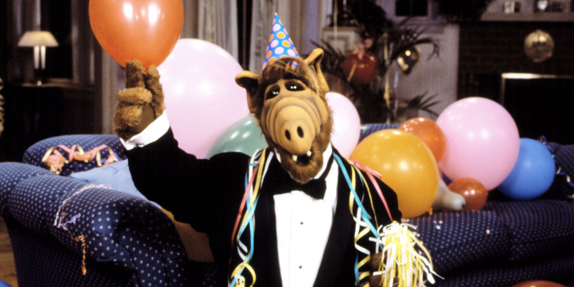 The Greatest Sci-Fi Sitcom Ever Made Needs a Reboot 40 Years Later