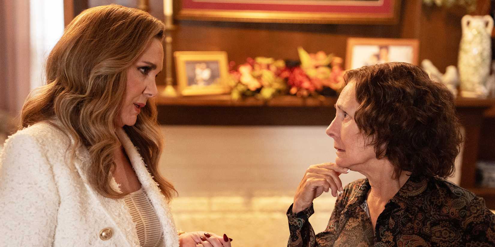 Annette talks with Linda, who looks concerned.