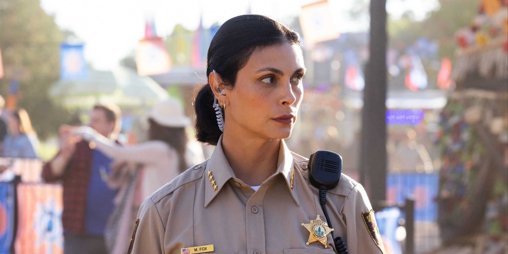 "Show Of Force" -- Coverage of the CBS Original Series SHERIFF COUNTRY, scheduled to air on the CBS Television Network. Pictured: Morena Baccarin as Sheriff Mickey Fox. Photo: Darren Goldstein/CBS ©2025 CBS Broadcasting, Inc. All Rights Reserved.