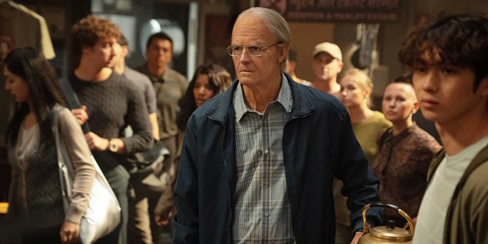 Joel Kinnaman with Sean Kaufman in For All Mankind