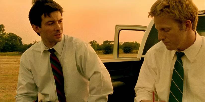 Shane Carruth as Aaron and David Sullivan as Abe in Primer