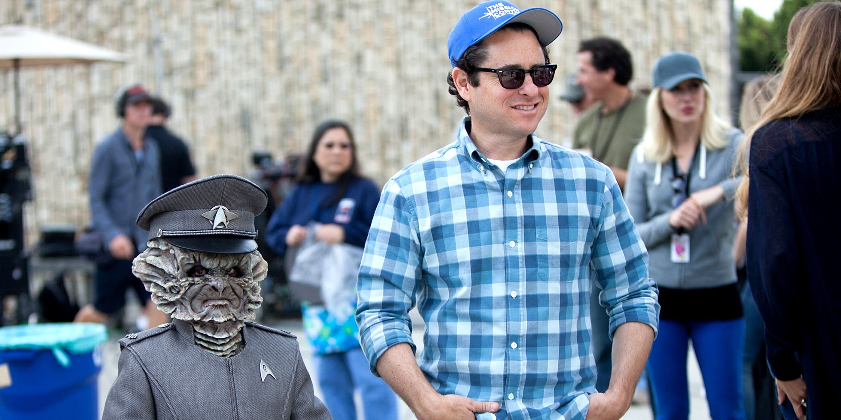 New Sci-Fi Masterpiece Overtakes J.J. Abrams’ Bold Franchise-Starter at the Box Office