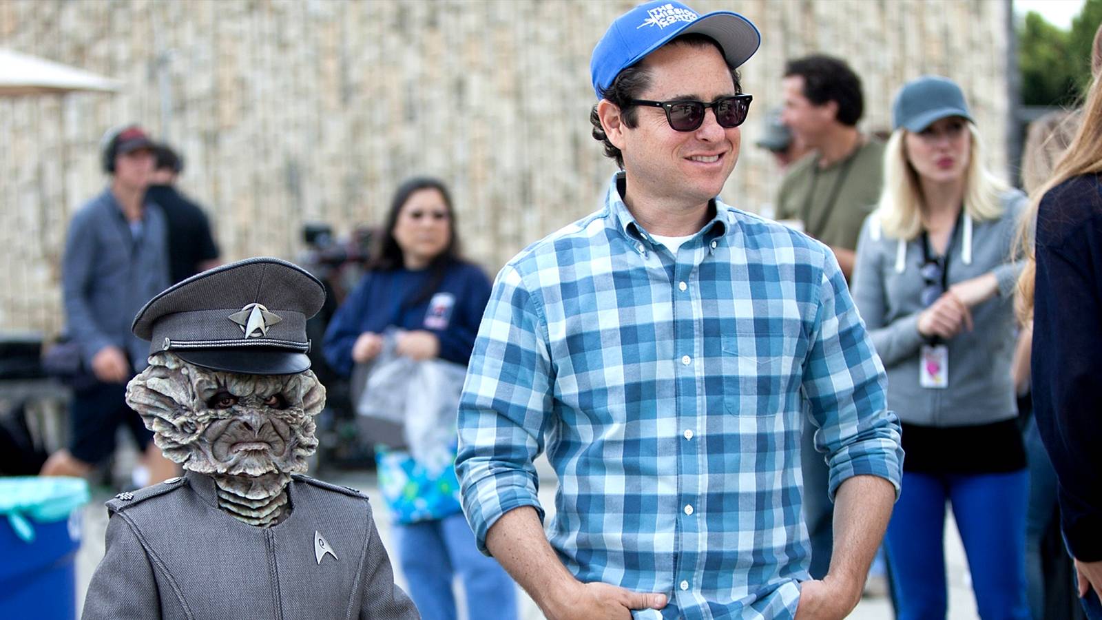 New Sci-Fi Masterpiece Overtakes J.J. Abrams’ Bold Franchise-Starter at the Box Office