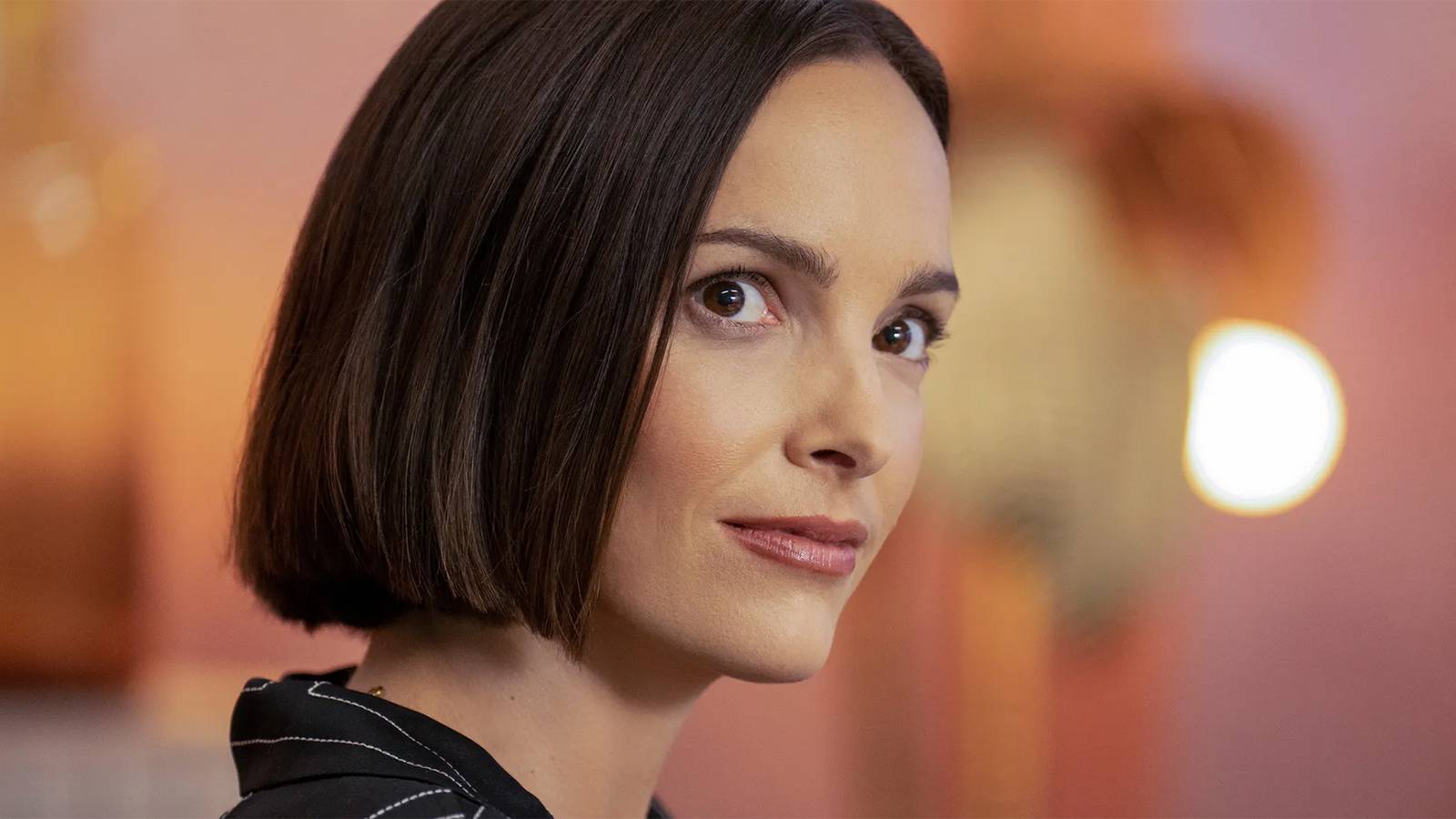 La comedia de tres partes de Apple TV explica que la emisora solo mejora con la edad La comedia de tres partes de Apple TV explica que la emisora solo mejora con la edad