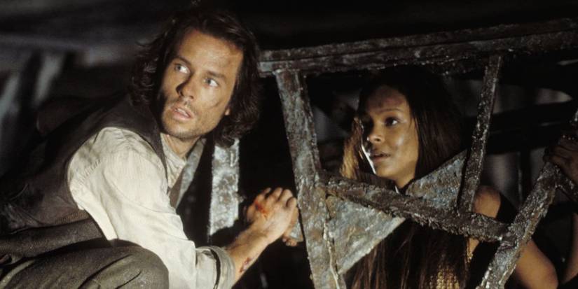 Guy Pearce and Samantha Mumba in The Time Machine