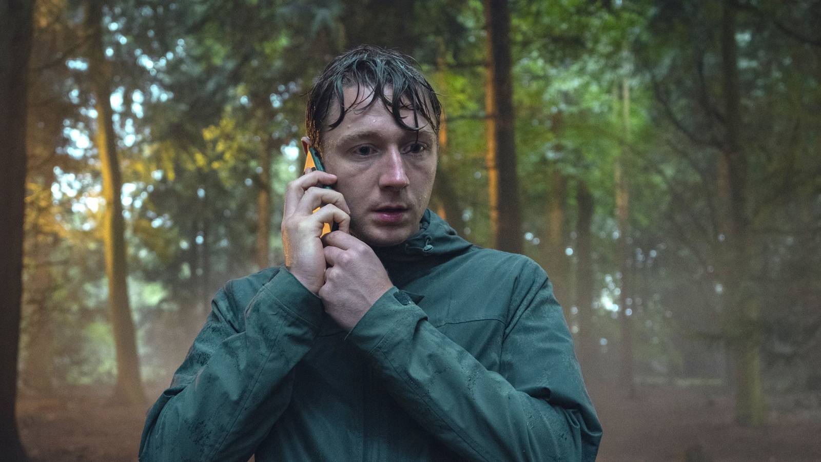 Netflix’s New 6-Part Cult Thriller Is Officially a Perfect Weekend Binge Netflix’s New 6-Part Cult Thriller Is Officially a Perfect Weekend Binge