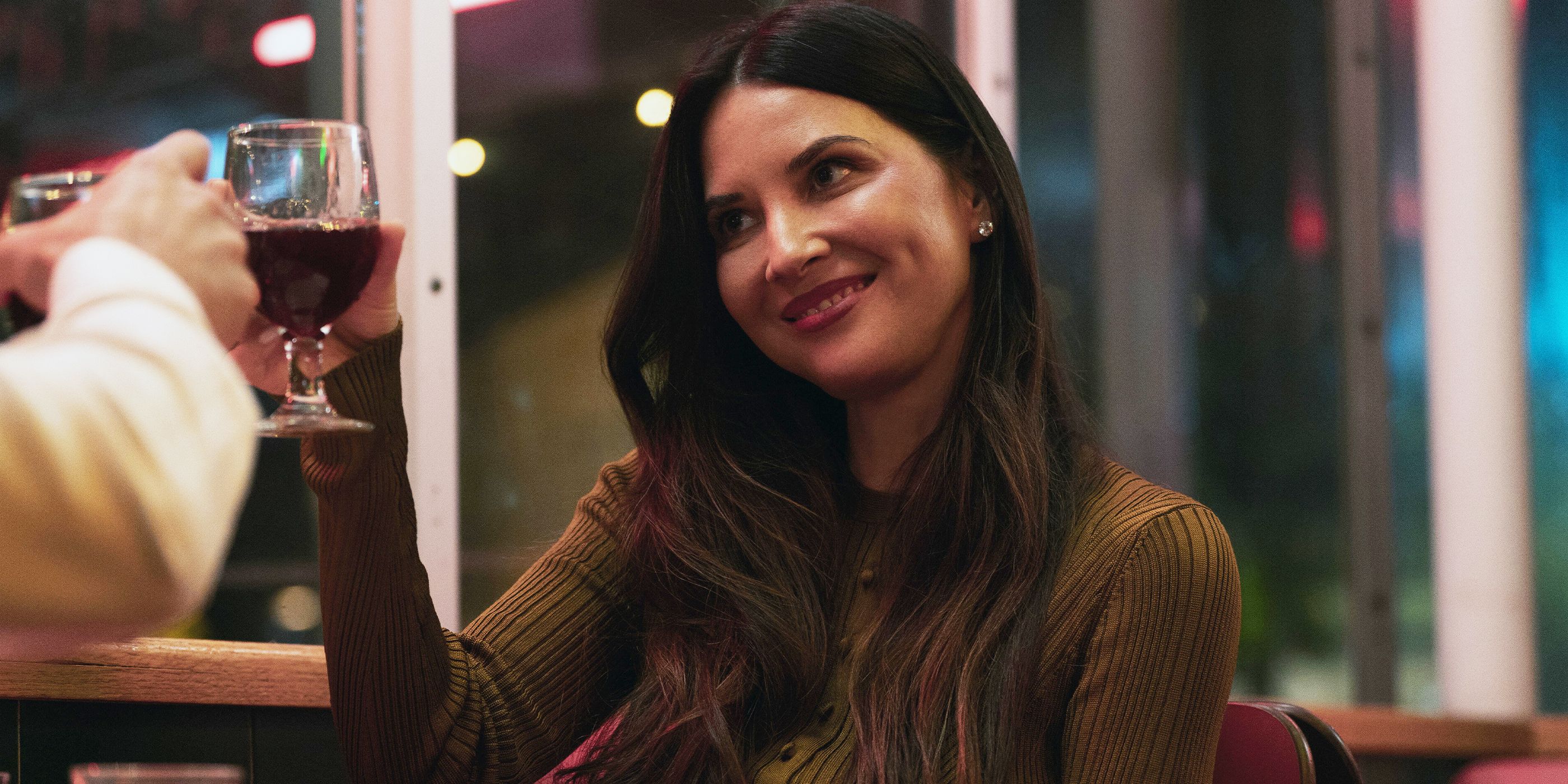 Apple TV's Near-Perfect Crime Thriller Becomes a No. 1 Streaming Hit