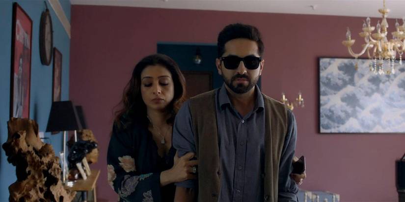 Tabu and Ayushmann Khurrana walking together in Andhadhun