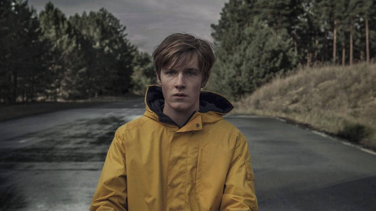 Forget 'Dark,' This 8-Part Supernatural Mystery Is the Perfect Late-Night Watch